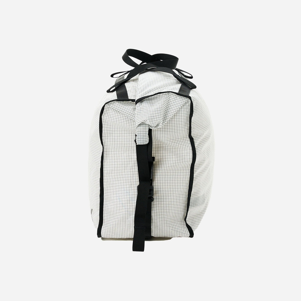 [[contain, #f3f3f3]] | RUX Packing Bag 20L