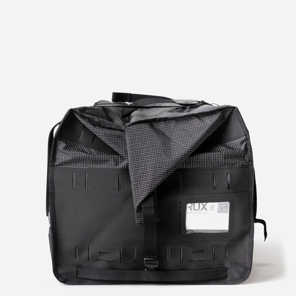 [[contain, #f3f3f3]] | RUX Duffel Box 55L - Black