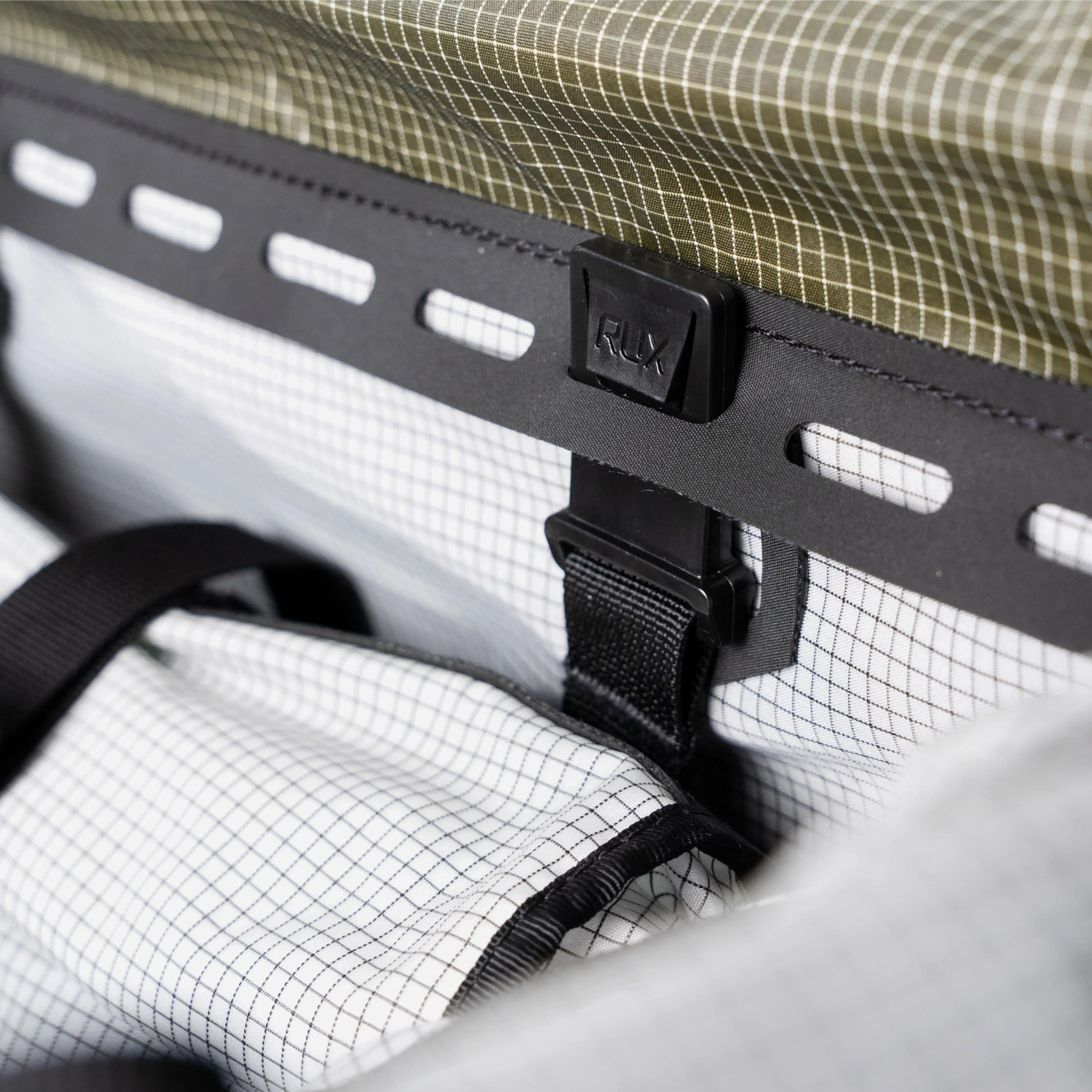 RUX Duffel Box 75L - Green